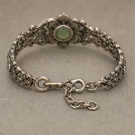 Floral Filigree Bracelet with Round Green Jade in Antiqued Silver - 图片 6