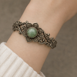 Floral Filigree Bracelet with Round Green Jade in Antiqued Silver - 图片 4