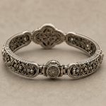 Quatrefoil Green Jade Bracelet in Antiqued Silver - 图片 6