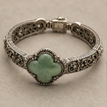 Quatrefoil Green Jade Bracelet in Antiqued Silver - 图片 5