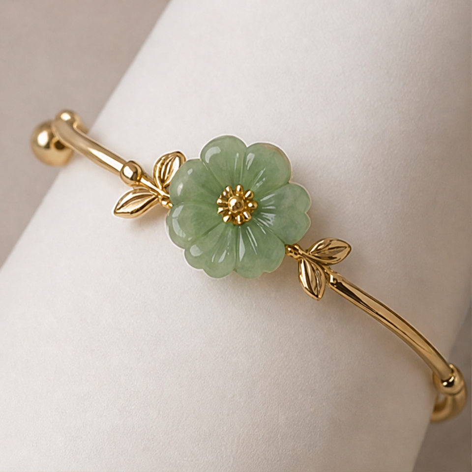 1786599937_4ad85e44-1 Carved Jade Blossom Open Cuff Bangle - 图片 1