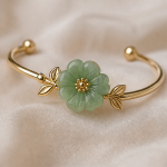 Carved Jade Blossom Open Cuff Bangle - 图片 3