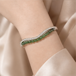 Wave-Form Jade and Pave Hinged Bangle - 图片 6