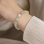 Carved Jade Barrel and Faceted Crystal Bracelet - 图片 6