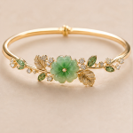 Carved Jade Blossom Bangle with Gold Leaves - 图片 3