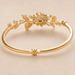 Carved Jade Blossom Bangle with Gold Leaves - 图片 5