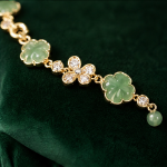 Carved Jade Flower Link Bracelet with Pave Blossoms - 图片 7