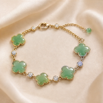 Green Chalcedony Clover Station Bracelet in Gold Tone - 图片 3