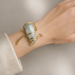 Barrel-Cut Jade Wire-Wrapped Cuff Bracelet - 图片 5