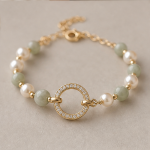 Pearl and Jade Bracelet with Pave Circle Centre - 图片 3