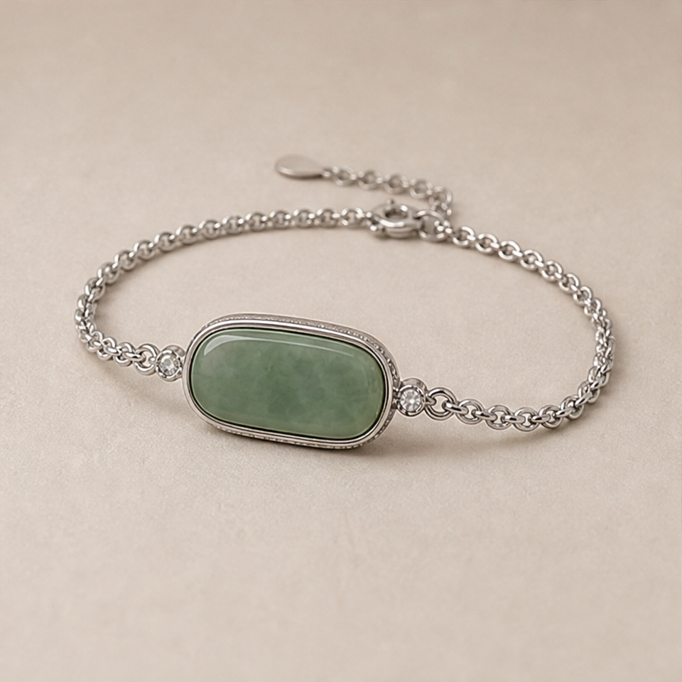 1786602883_d7b40e0f-7 Cushion Jade Bracelet in Sterling Silver with Cubic Zirconia Halo - 图片 1