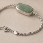 Cushion Jade Bracelet in Sterling Silver with Cubic Zirconia Halo - 图片 4