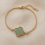 Single Jade Clover Bracelet with Beaded Gold Frame