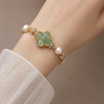 Carved Jade Flower Bracelet with Pearls and Cubic Zirconia - 图片 5