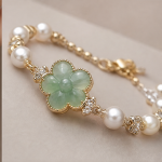 Carved Jade Flower Bracelet with Pearls and Cubic Zirconia - 图片 3