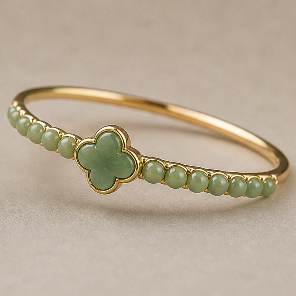 1786603677_065a3aef-3 Slim Jade Bead Bangle with Clover Motif - 图片 1