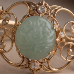 Vintage Carved Jade and Pearl Filigree Gold Bangle - Image 4