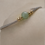 Round Green Jade Bead Bracelet with Gold Accents - 图片 5