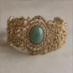 Wide Filigree Gold Cuff with Oval Green Jade - 图片 7