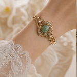 Oval Green Cabochon Halo Bracelet in Gold Tone - 图片 2