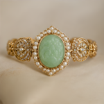Carved Jade Oval Bracelet with Pearl and Crystal Halo - 图片 6