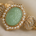 Carved Jade Oval Bracelet with Pearl and Crystal Halo - 图片 5