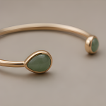 Green Aventurine Open Cuff Bangle in Gold Tone - 图片 4