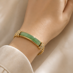 Curved Green Jade Bar Chain Bracelet in Gold-Tone Finis - 图片 4
