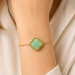 Pale Green Chalcedony Clover Bracelet in Gold Tone - 图片 2