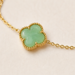 Pale Green Chalcedony Clover Bracelet in Gold Tone - 图片 3