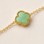 Pale Green Chalcedony Clover Bracelet in Gold Tone - 图片 6