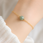 Single Jade Bead Bracelet on Delicate Gold Chain - 图片 2
