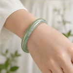 Carved Jade Bangle with Inlaid Gold Line - 图片 5