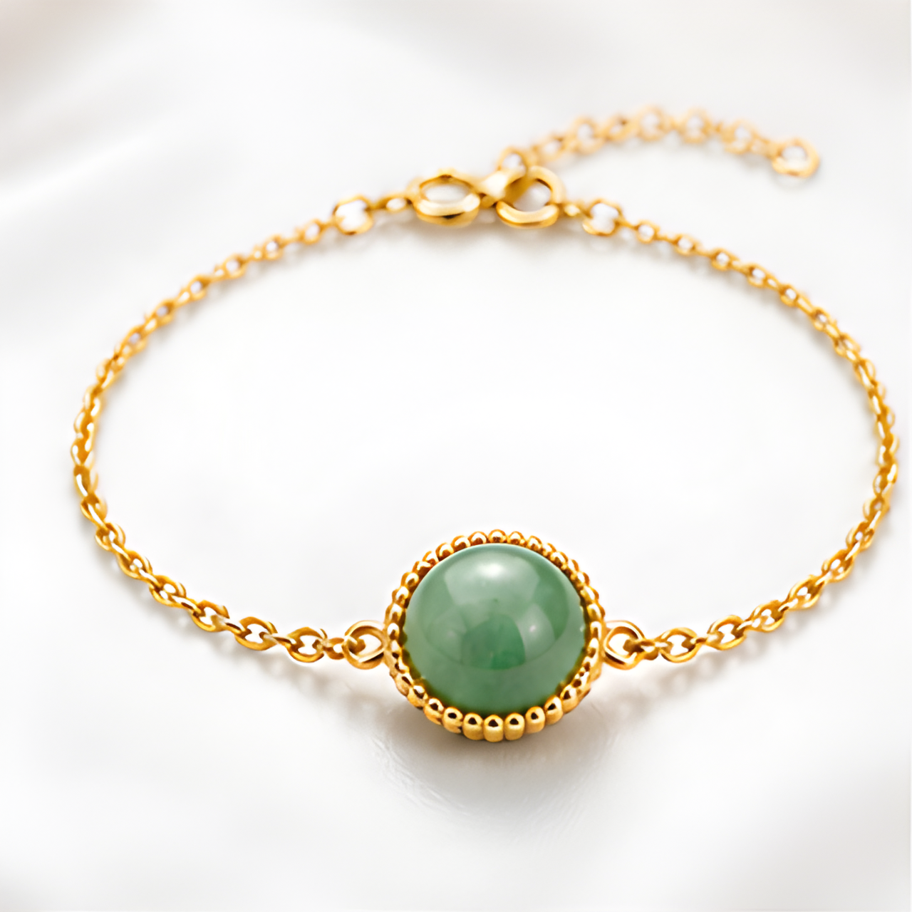 1786607886_54c2c5be-1 Round Green Aventurine Bracelet with Beaded Gold Bezel - 图片 1