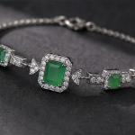 Emerald-Cut Green Chalcedony Halo Bracelet in Sterling Silver - 图片 4