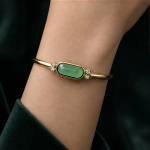 Elongated Green Chalcedony Bangle with Cubic Zirconia Accents - 图片 2