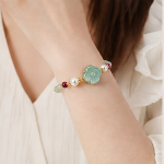 Carved Green Jade Flower Bracelet with Pearls and Garnet-Toned Beads in Gold Tone - Image 2
