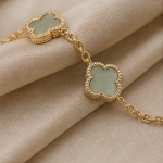 Green Jade Clover Station Bracelet in Gold Tone - 图片 4