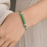 Green Agate Bar Bracelet with Bezel Accents in Sterling Silver - 图片 5