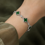 Dark Green Clover Station Bracelet in Sterling Silver - 图片 2