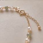 Pear-Cut Green Jade Bracelet with Pearls in Gold Tone - 图片 7