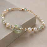 Jade Donut and Pearl Beaded Bracelet in Gold Tone - 图片 3