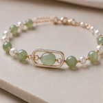 Oval Jade Cabochon and Pearl Bracelet with Pave Frame - 图片 7