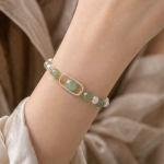 Oval Jade Cabochon and Pearl Bracelet with Pave Frame - 图片 2