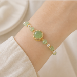 Round Jade Medallion Bracelet with Beaded Frame - 图片 5