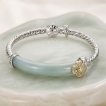 Two-Tone Jade Bar Bangle with Gold Blossom - 图片 7