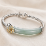 Two-Tone Jade Bar Bangle with Gold Blossom - 图片 3