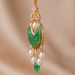 Carved Jade Crescent Chandelier Earrings with Pearls in Gold-Tone - 图片 4